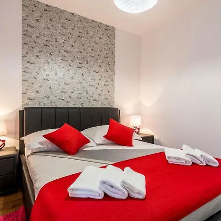 Daire Sea Pearl Luxury Podstrana