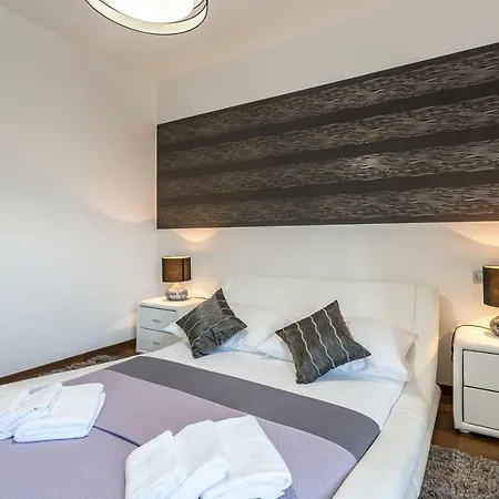 Sea Pearl Luxury Daire Podstrana