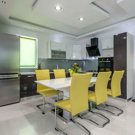 Sea Pearl Luxury *